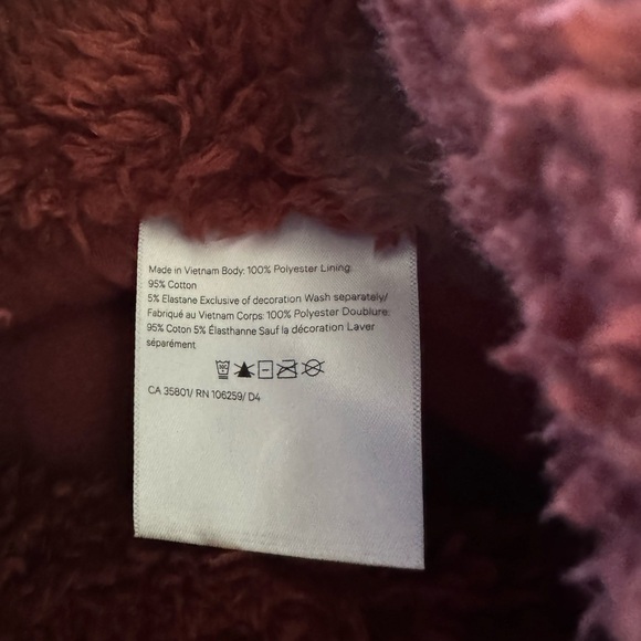 FINAL SALE - Lululemon soft fleece polyester pullover.  Burgundy, Size XS/S - Picture 4 of 4